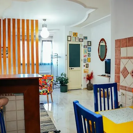 דירה Nancy & Kira Cozy *