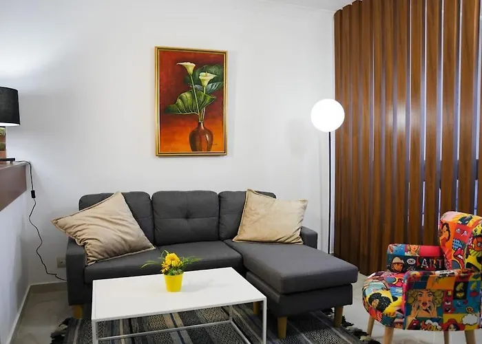 Nancy & Kira Cozy Shkodër